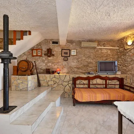 度假居 Margarita-1 By Interhome